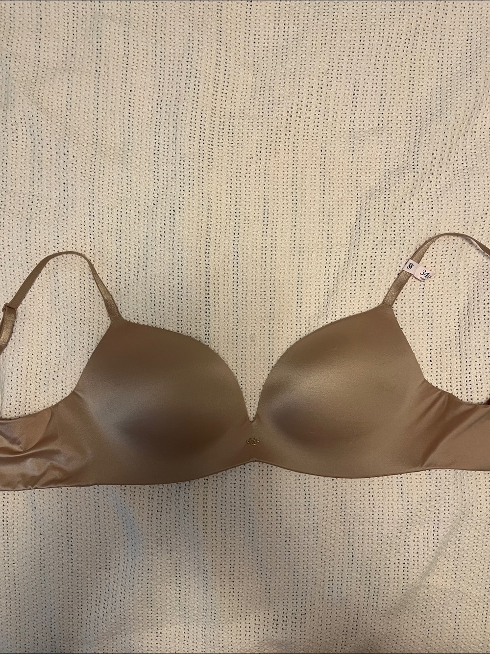 Victoria's Secret Smooth Beige Bra push-up